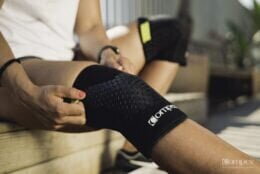 5MM KNEE SLEEVE BLACK - Imagen 4