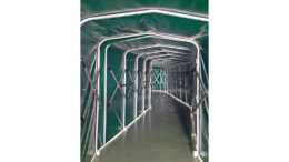 Túnel vestuario con curva