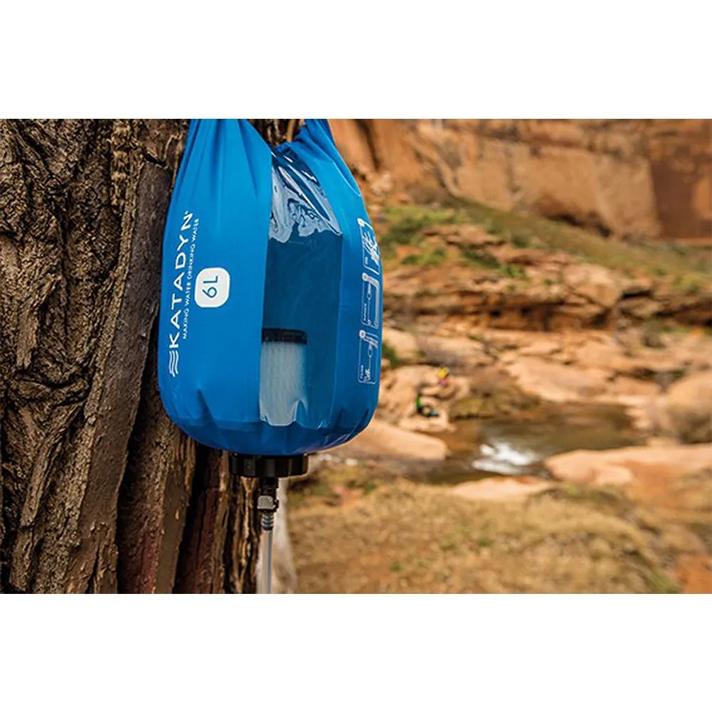 Filtro de agua Katadyn Gravity Camp de 6 litros en azul - Imagen 2