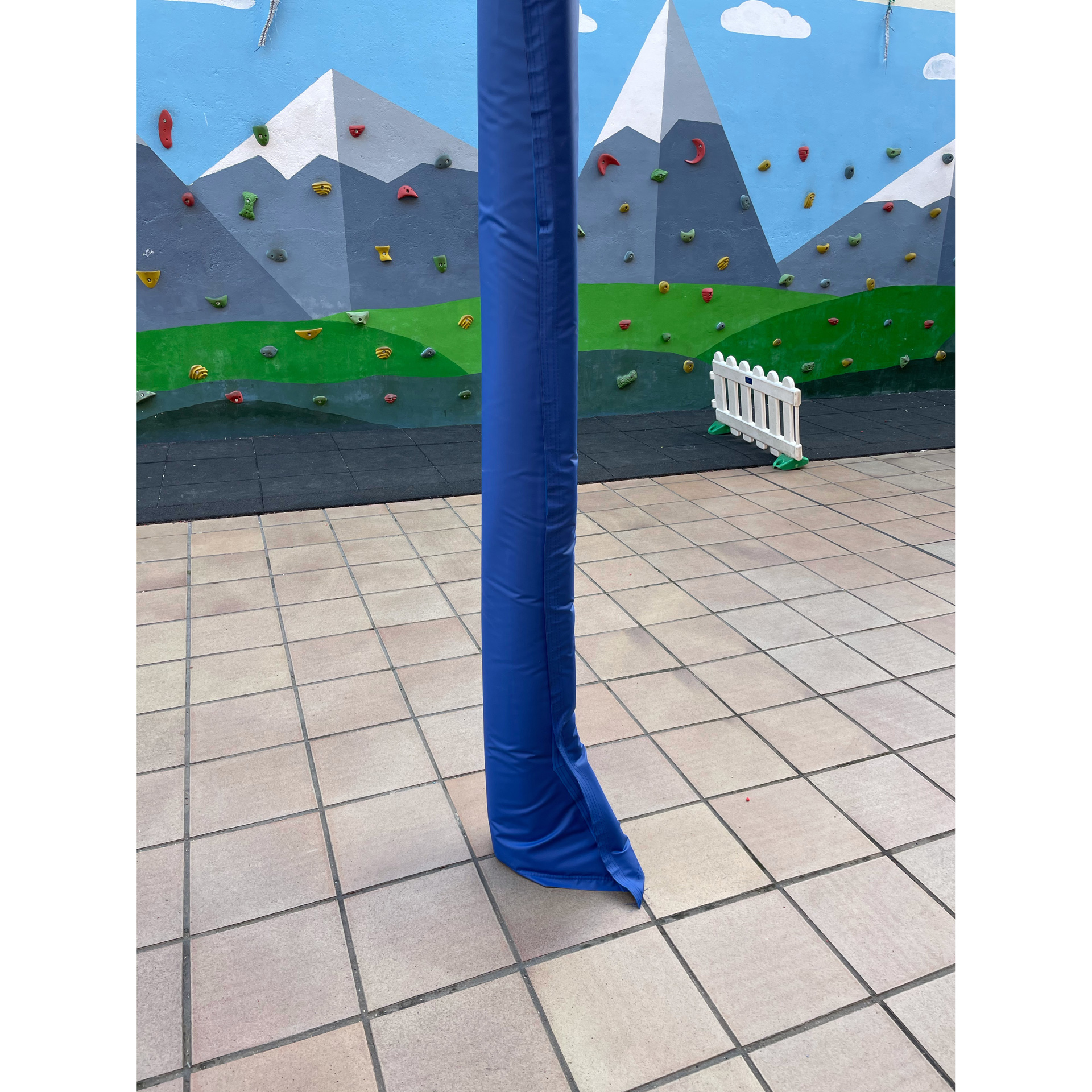 JUEGO DE 2 PROTECCIONES PARA POSTES CANASTAS DELUXE 100X100MM Y 114MM - Imagen 4