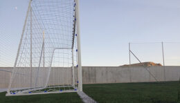 JUEGO PORTERÍAS FÚTBOL 11 METÁLICAS TRASLADABLES TUBO 100 MM REGLAMENTARIAS - Imagen 2